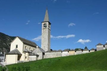 Immagini e angoli di Malesco - Parrocchiale e campanile